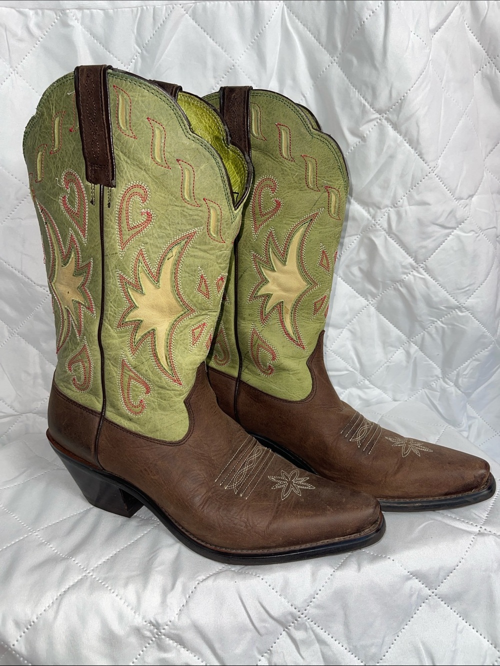 Ariat Legend Brown Leather & Light Green Embroidered Shaft Cowboy Boots 8.5